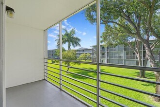 227 Suffolk F in Boca Raton, FL - Building Photo - Building Photo