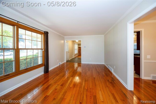 30830 Lincolnshire E in Beverly Hills, MI - Building Photo - Building Photo