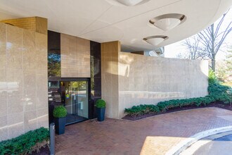 The Foxhall in Washington, DC - Building Photo - Building Photo