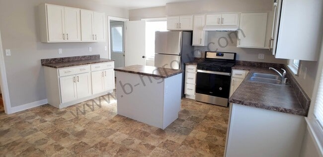 6912 26th Ave in Kenosha, WI - Building Photo - Building Photo
