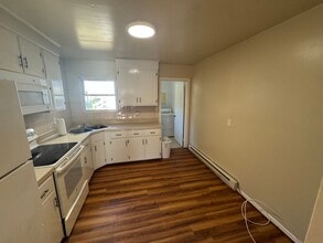 110 S Corwood Ave in Virginia Beach, VA - Building Photo - Building Photo