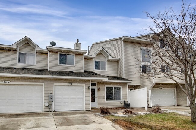 650 Kingfisher Ln, Unit E