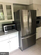 4319 Pergate Ln in Fairfax, VA - Building Photo - Building Photo