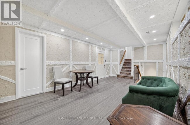 6 Willowgate Dr in Markham, ON - Building Photo - Building Photo