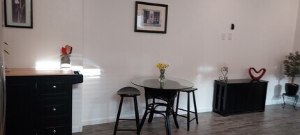 9239 W Meadowbrook Ave, Unit MEADOWBROOK 1 in Phoenix, AZ - Building Photo - Building Photo