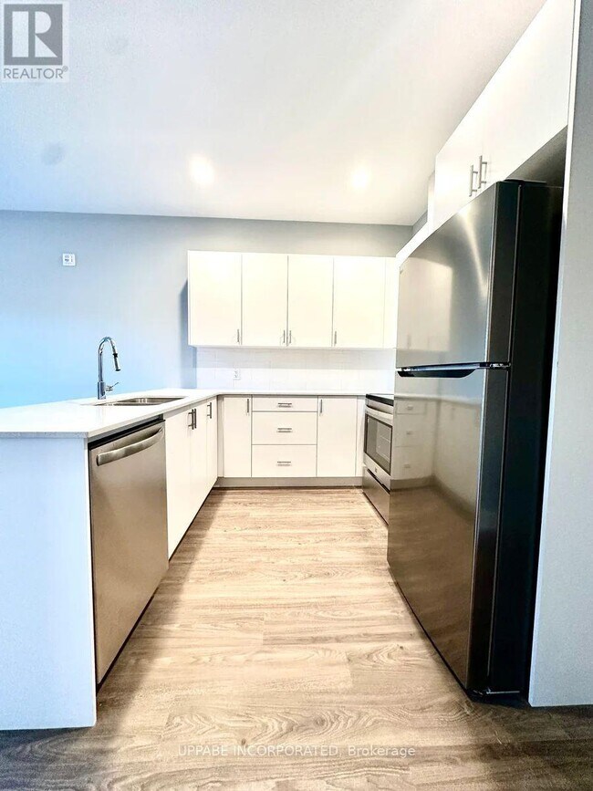 2380 Cléroux Crescent in Ottawa, ON - Building Photo - Building Photo