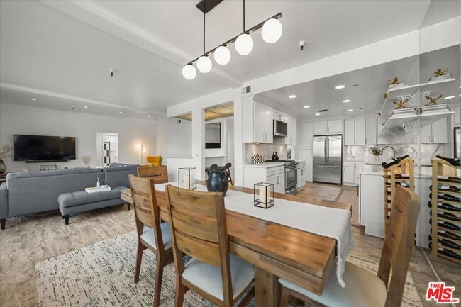 property at 14630 Dickens St
