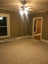81 Court St, Unit 1 in Bangor, ME - Building Photo - Building Photo