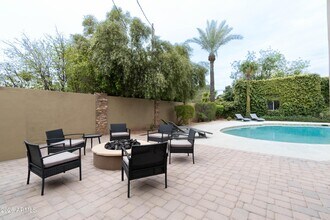 4451 E Earll Dr in Phoenix, AZ - Building Photo - Building Photo