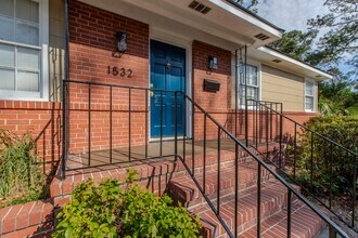 1532 E 53rd St in Savannah, GA - Foto de edificio - Building Photo