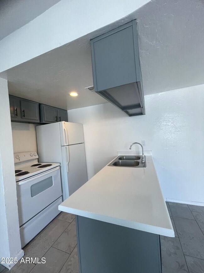 3232 W Jackson St in Phoenix, AZ - Building Photo - Building Photo