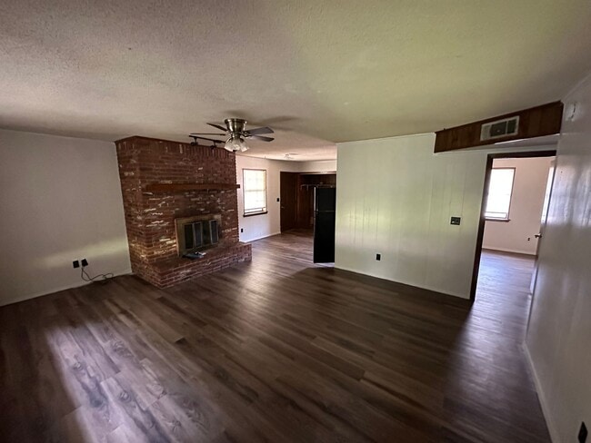 401 W 19th St in Russellville, AR - Building Photo - Building Photo