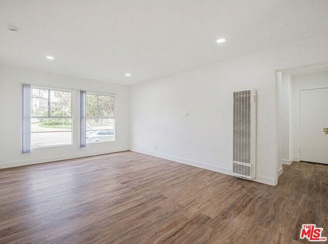 property at 3370 W 83rd St