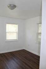 23 Oak St in Fort Walton Beach, FL - Building Photo - Building Photo