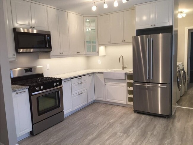 2548 Benson Poole Rd SE in Smyrna, GA - Building Photo - Building Photo
