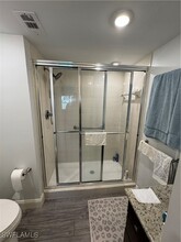 5975 Bloomfield Cir in Naples, FL - Foto de edificio - Building Photo