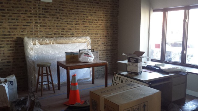 Contempo Court in Chicago, IL - Building Photo - Building Photo