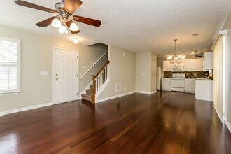 568 Windcroft Cir NW in Acworth, GA - Building Photo - Building Photo