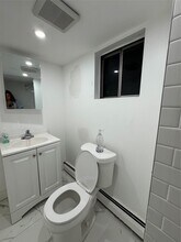 1110 William St in Hempstead, NY - Foto de edificio - Building Photo
