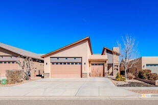6443 Los Cantos Ave in Albuquerque, NM - Building Photo