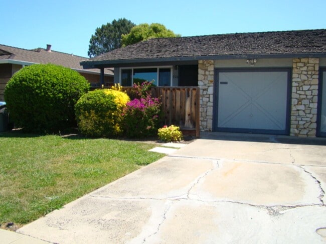 property at 926 Desert Isle Dr