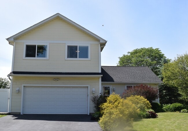 property at 900 Ashford Ln