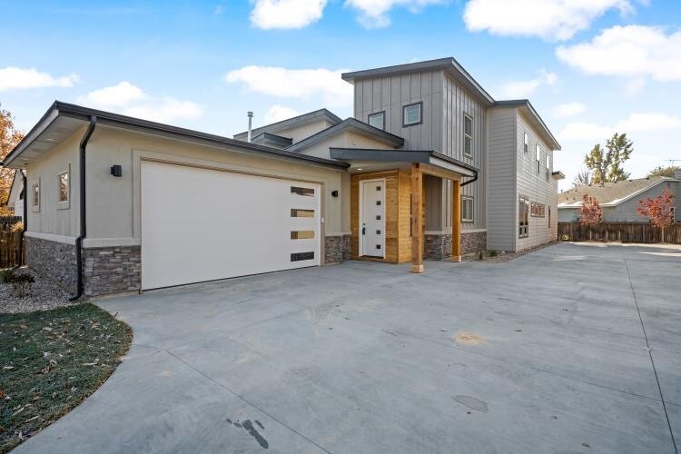 5801 Castle Dr in Boise, ID - Building Photo