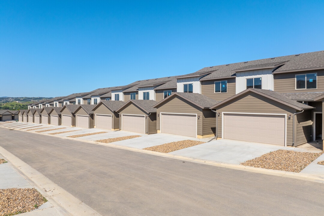 Shepherd Hills Commons in Rapid City, SD - Building Photo