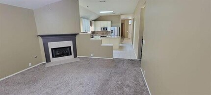 301 Crepe Myrtle Dr in Euless, TX - Building Photo - Building Photo