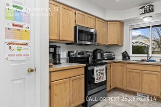 1625 Sundrop Ln SE in Olympia, WA - Building Photo - Building Photo