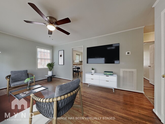 1828 Brownstone St in Charlotte, NC - Foto de edificio - Building Photo