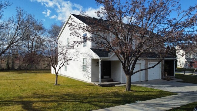 14190 S Flowerfield Cir in Draper, UT - Building Photo - Building Photo