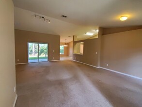 3202 71st St W in Lehigh Acres, FL - Building Photo - Building Photo
