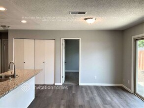 2042 Robin Dr in Fairfield, CA - Building Photo - Building Photo