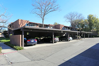 Monterey Villas in Santa Ana, CA - Foto de edificio - Building Photo