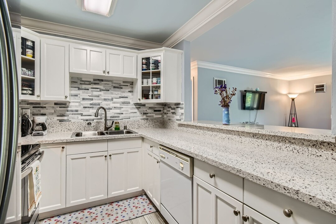 518 Telegraph Canyon Rd in Chula Vista, CA - Building Photo