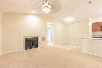 Oaks at Gayton in Henrico, VA - Building Photo - Interior Photo