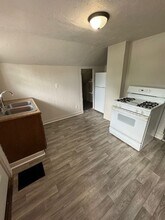 1018 Archer Ave, Unit 1/2 in Fort Wayne, IN - Building Photo - Building Photo