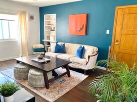 811 E Nutwood St in Inglewood, CA - Building Photo