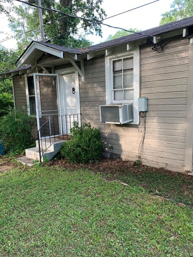 5 Country Club Hills, Unit YF6-B (Cottage) in Tuscaloosa, AL - Building Photo - Building Photo