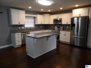 96 Boone Trce in Radcliff, KY - Building Photo - Building Photo