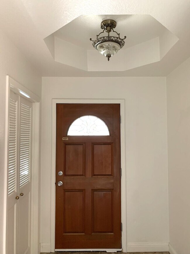 6803 Brandy Cir in Granite Bay, CA - Building Photo - Building Photo