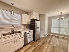 7446 Wyndham Pkwy in Helena, AL - Building Photo - Building Photo