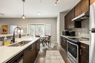 2505 Thornton Rd in Austin, TX - Building Photo - Building Photo