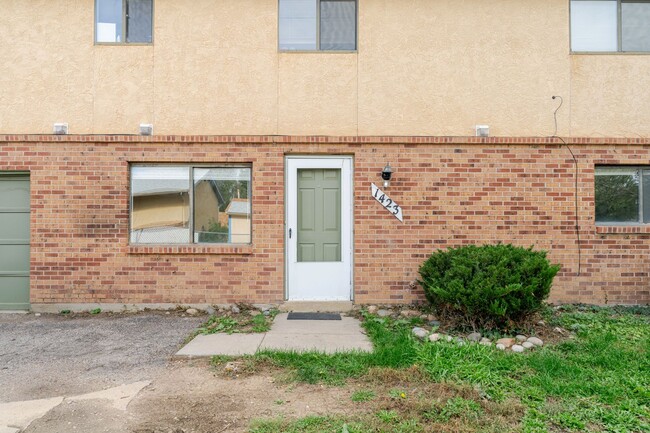 property at 1423 Langmeyer St
