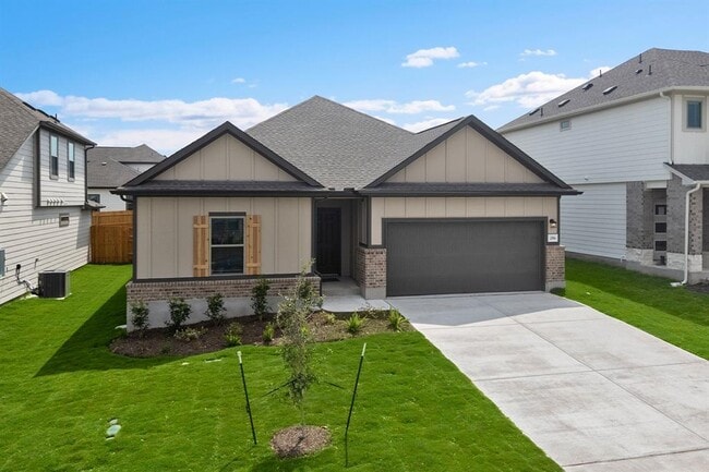 256 Little Grn Trl in Jarrell, TX - Building Photo - Building Photo