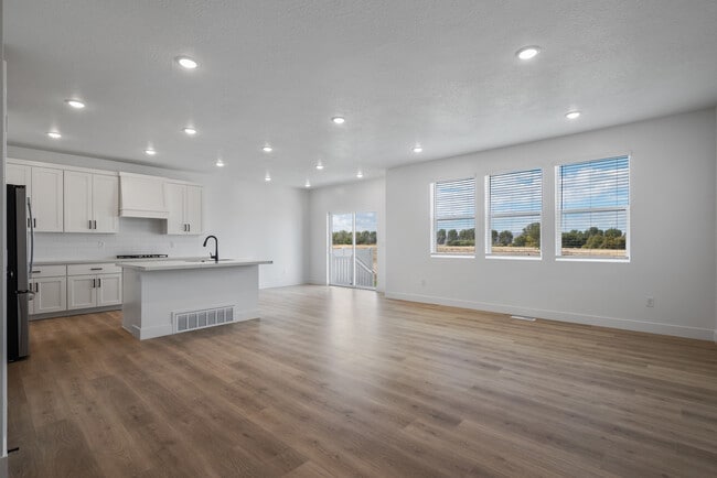 58 S Lunar Wy in Mapleton, UT - Building Photo - Building Photo