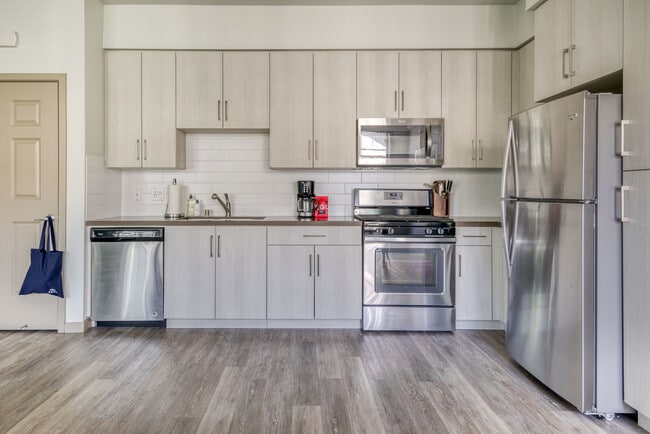 The Mason in Pleasanton, CA - Building Photo - Building Photo