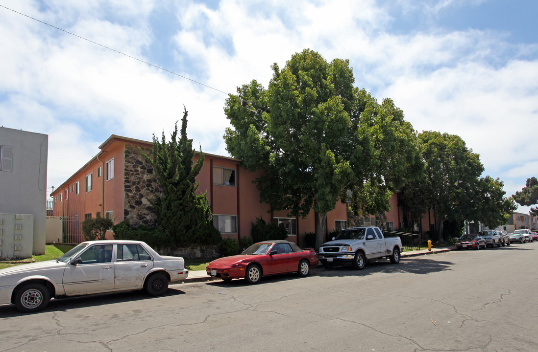 500 Cuesta Del Mar Dr in Oxnard, CA - Building Photo