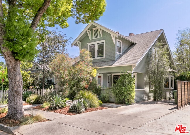 5676 Hub St in Los Angeles, CA - Building Photo - Building Photo